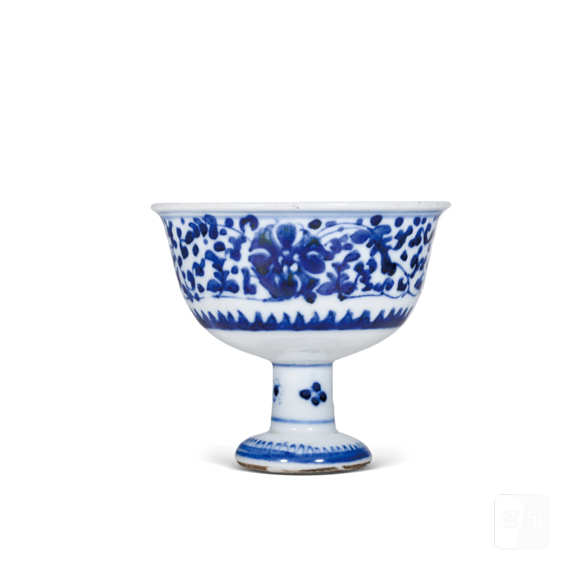 清乾隆青花缠枝花卉纹高足杯 - 图1